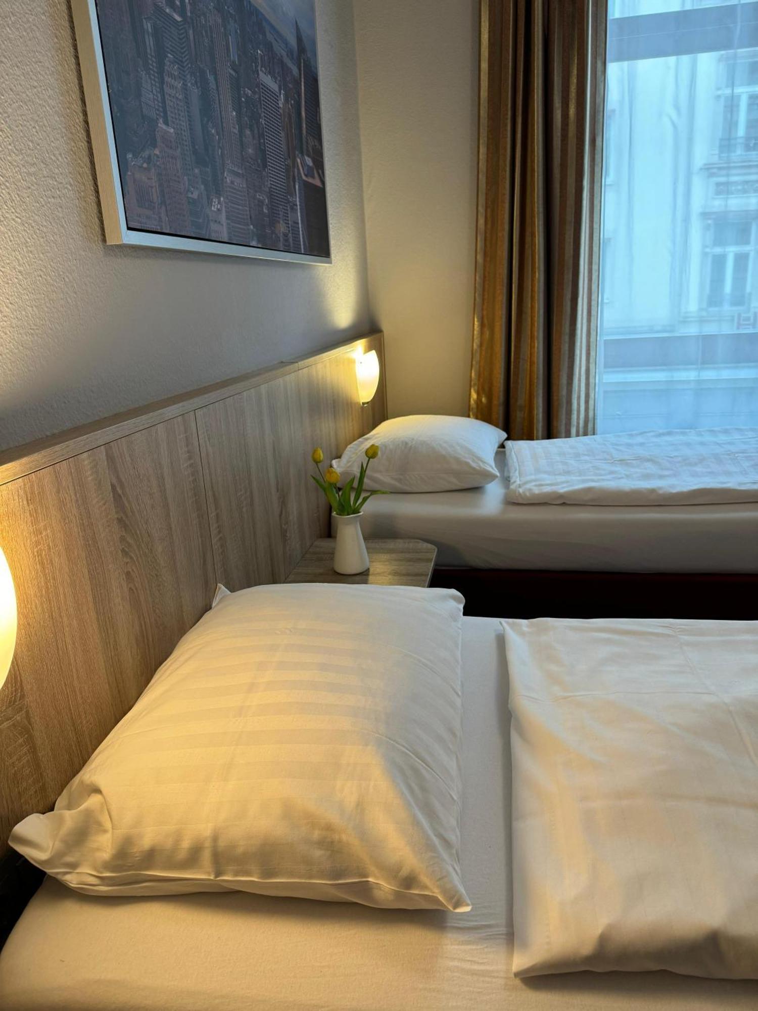 Hotel Kieler Hof Am Hauptbahnhof - Hamburg Central Station Extérieur photo